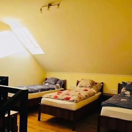 Guest house Viktor Vendeghaz Es Apartmanhaz Baktaloranthaza