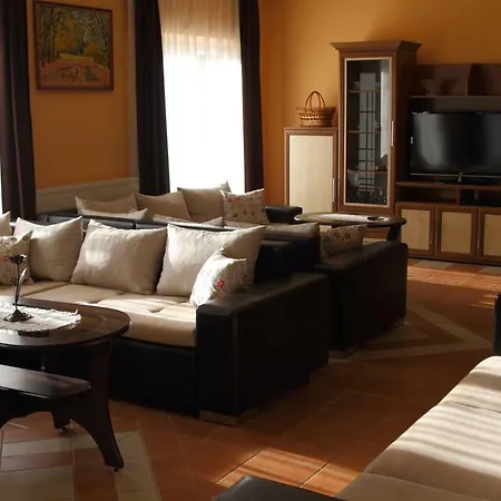 Guest house Viktor Vendeghaz Es Apartmanhaz